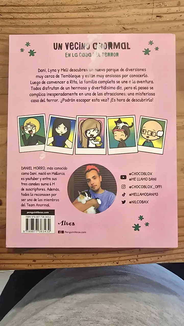 Libro Un vecino anormal - 2