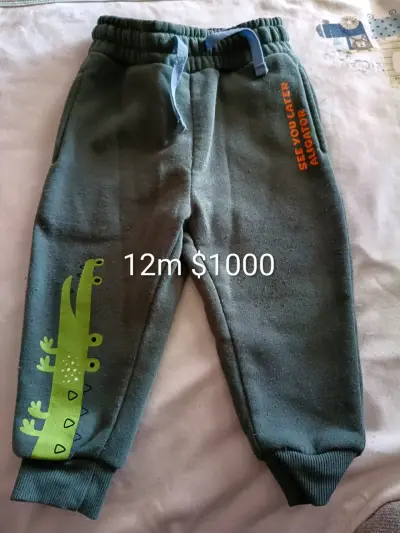 Ropa de bebe - miniatura 1