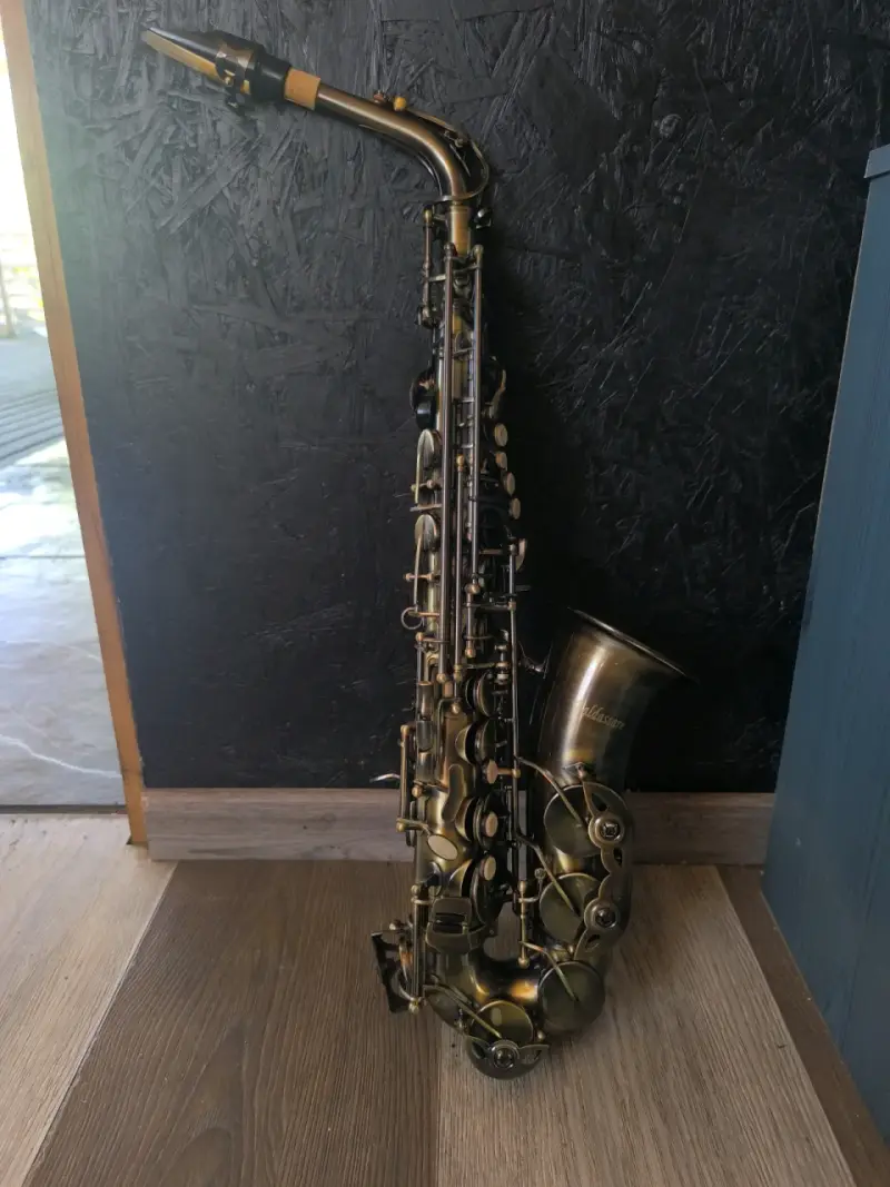 Saxofón alto en buen estado - 2