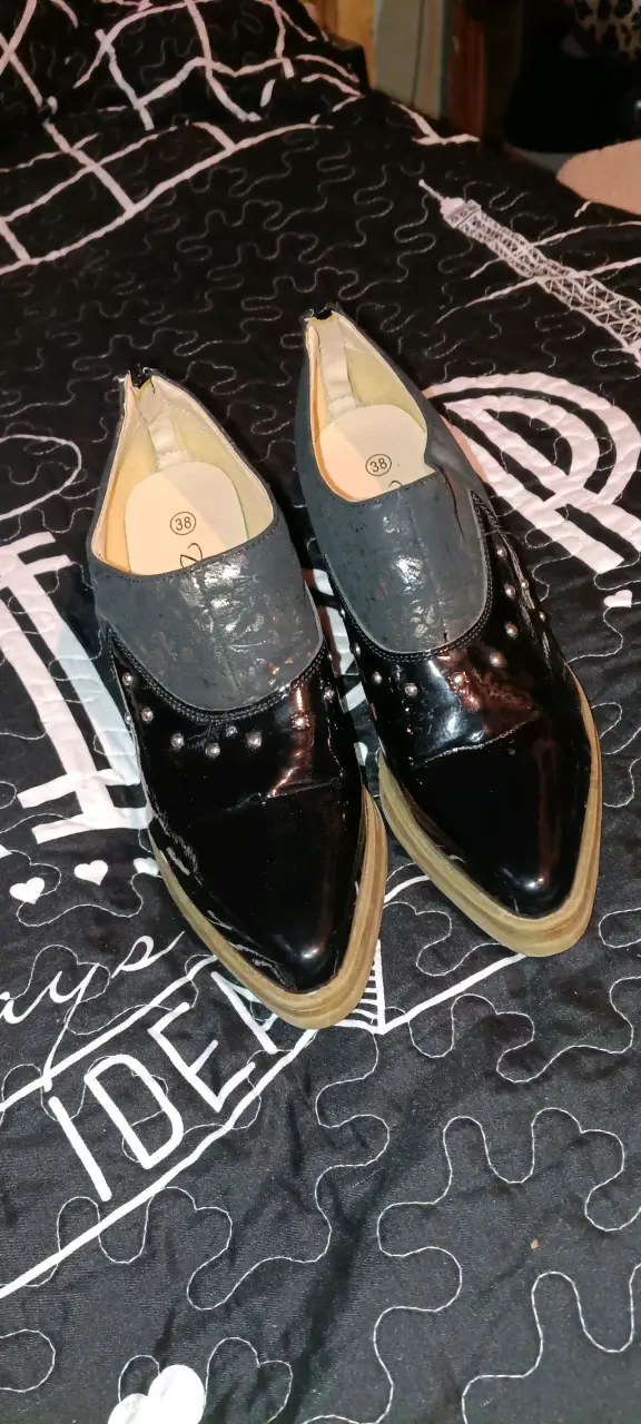 Botines negros con tacón de madera - 3
