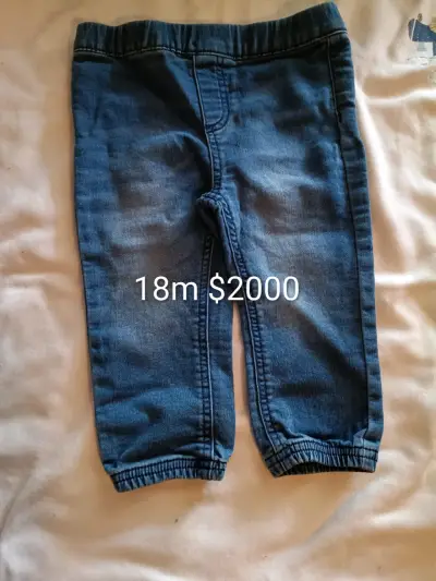Ropa de bebe - miniatura 1