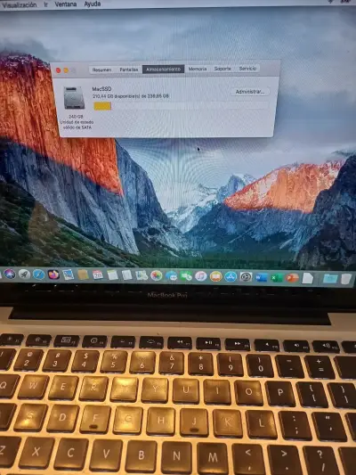 MacBook Pro usado - miniatura 1