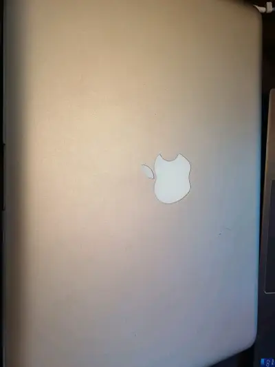 MacBook Pro usado - miniatura 3