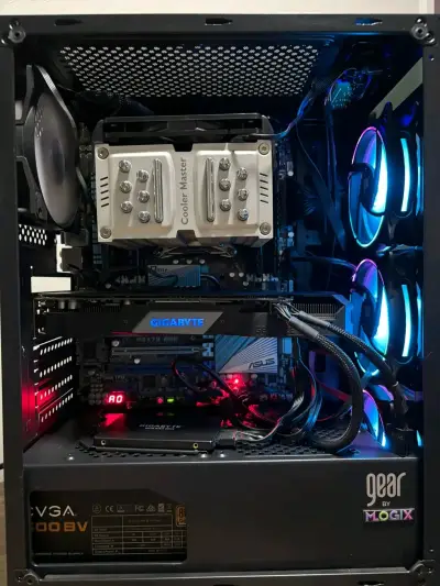 PC Gamer con iluminación RGB - miniatura 1