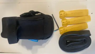 Bolso para bicicleta Altitude con cámara y llaves - miniatura 2