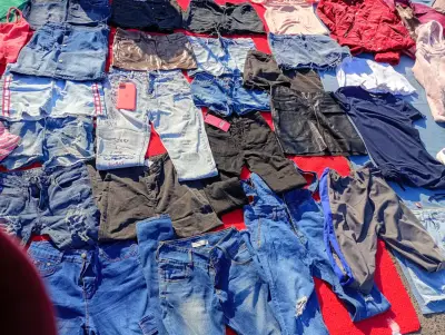Conjunto de ropa variada - miniatura 3
