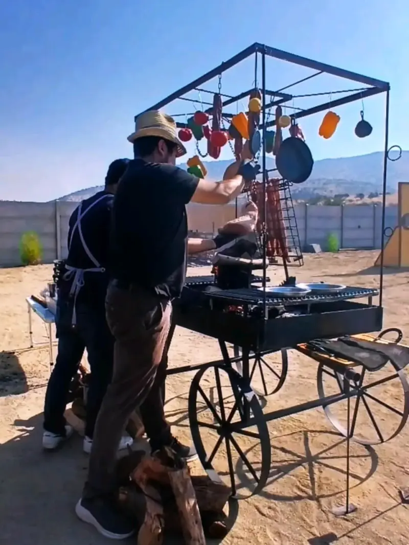Parrilla asador móvil fogón domo - 2