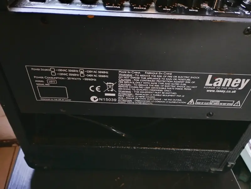 Amplificador Laney compacto - 3