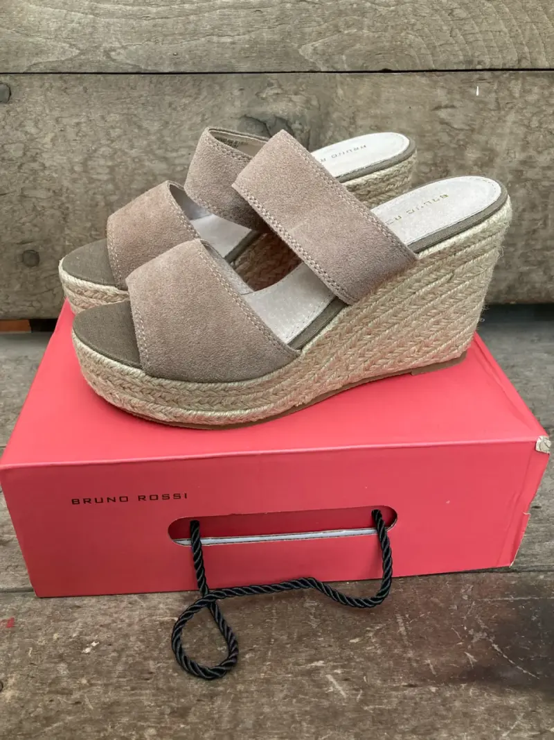 Sandalias plataforma beige Bruno Rossi - 4