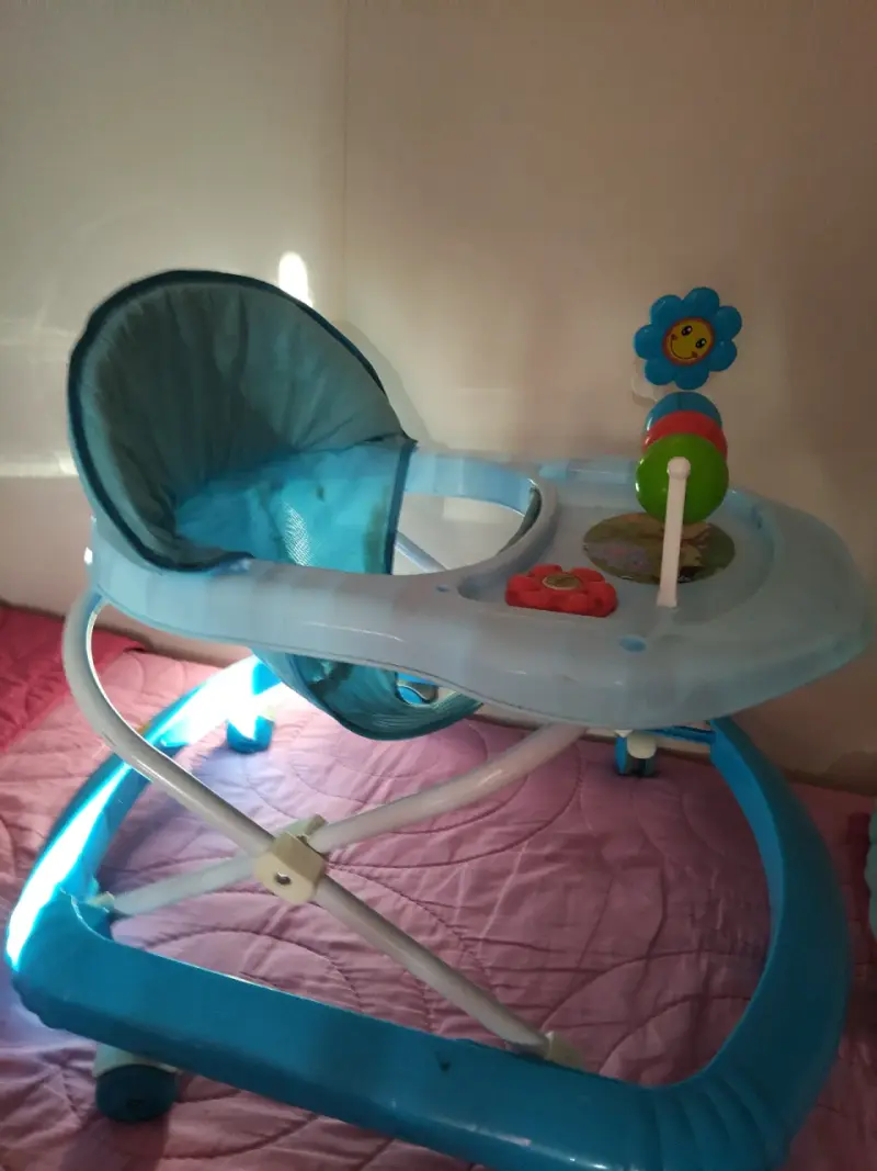 Andador para bebé azul