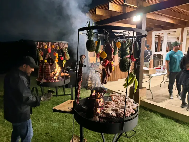 Parrilla asador de estructura metálica - 4