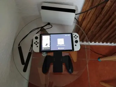 Consola switch oled cómo nueva - miniatura 2