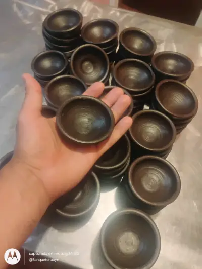 Set de 50 pocillos de greda negra - miniatura 4