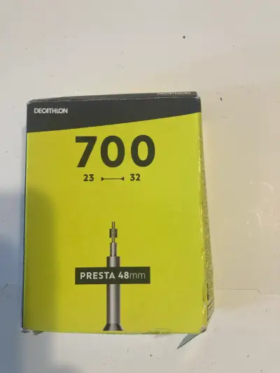 Cámara de bicicleta 700 Presta - miniatura 1
