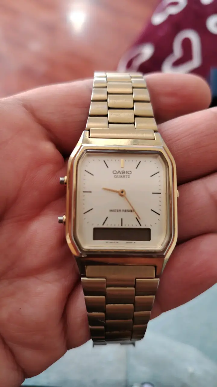 Reloj Casio dorado vintage - 1