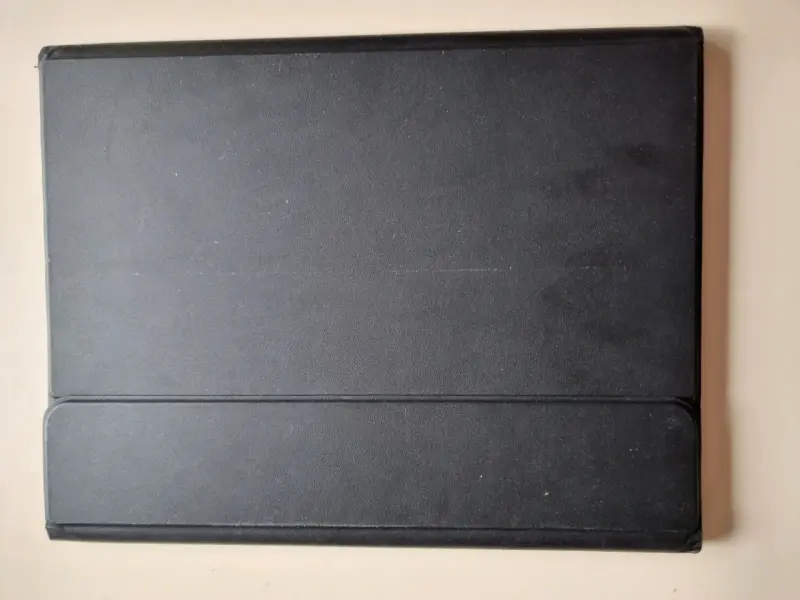 📱 iPad Pro (1ª generación) en buen estado + funda - 6