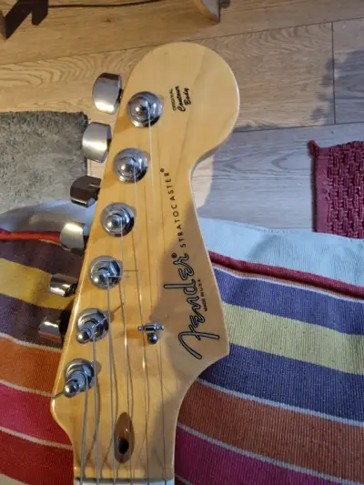 Fender Stratocaste american standard 2012 - miniatura 3