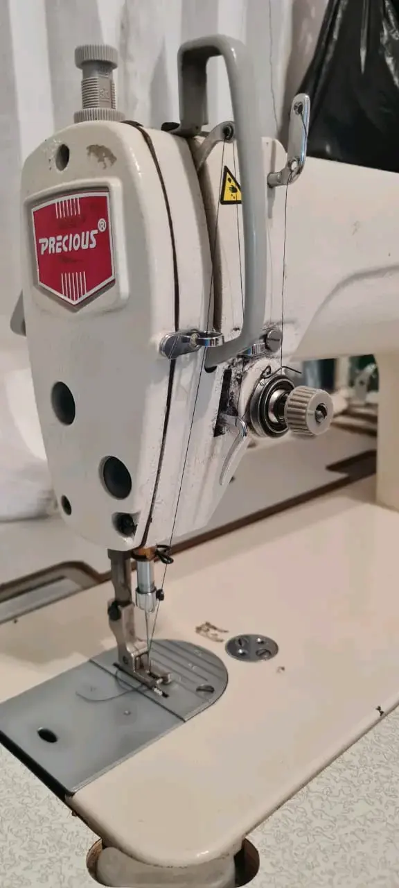 Máquina de coser Precious PC8700 - 3
