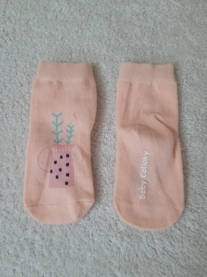 Calcetines bebé rosas talla 20
