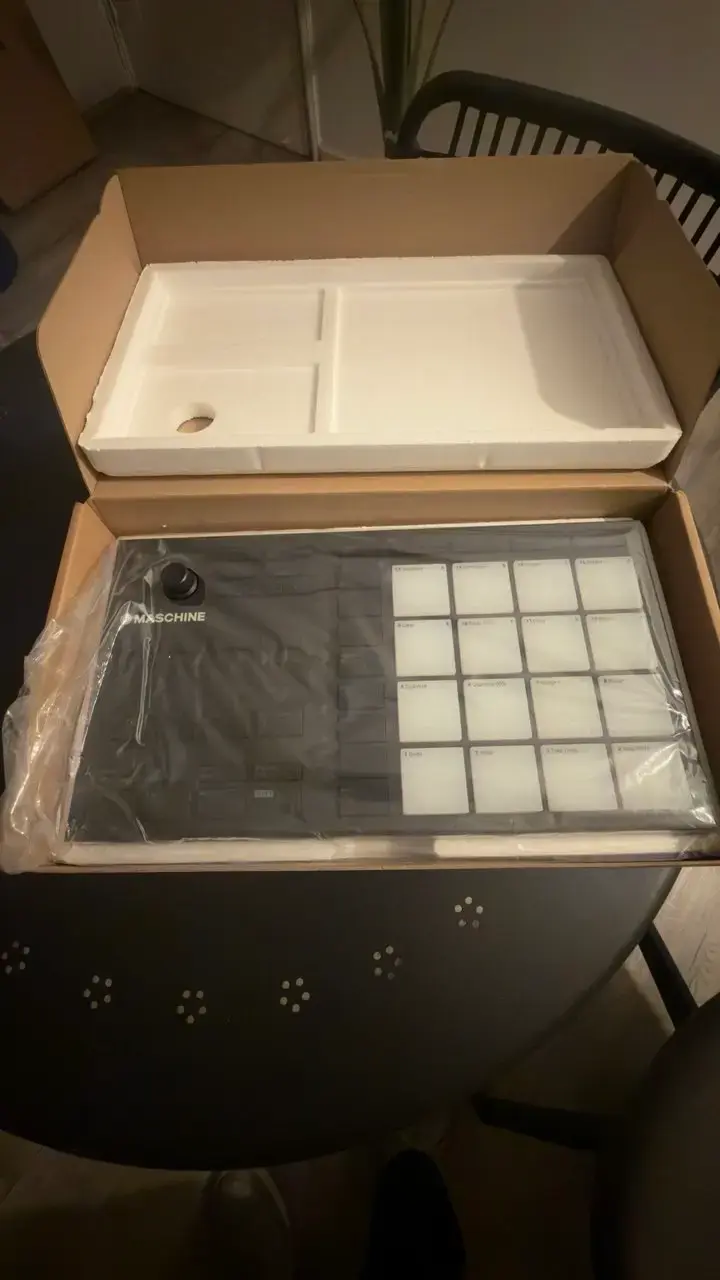 Controlador de música Maschine Mikro MK3 - 3