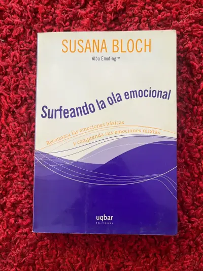 Surfeando la ola emocional - Libro - miniatura 1