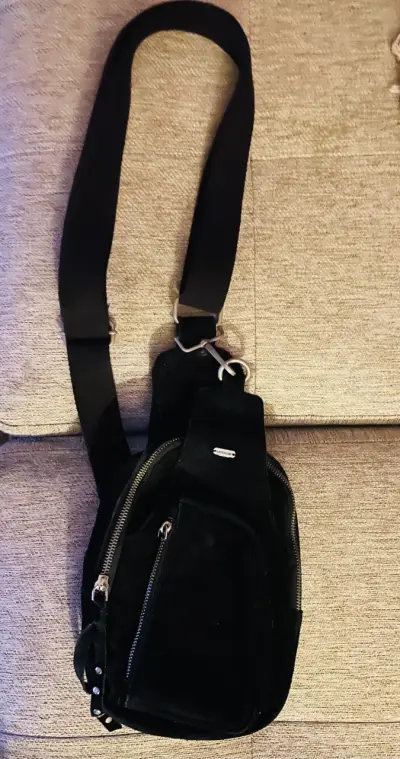 Bandolera de cuero negra - miniatura 1