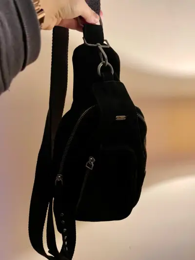 Bandolera de cuero negra - miniatura 2