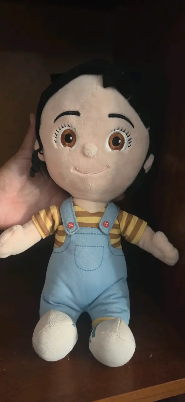 Peluche Minion con abrigo - 3