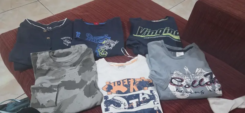 Lote de poleras estampadas para niño talla desde 8 - 1