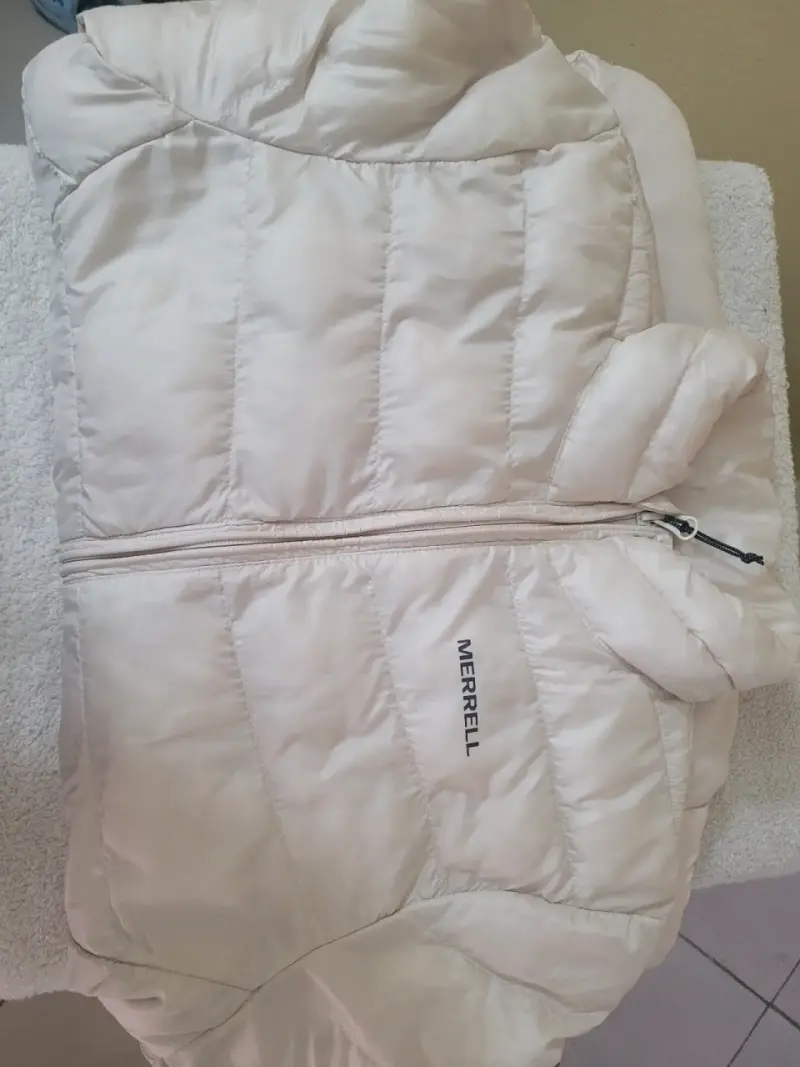 Chaqueta acolchada blanca Merrell