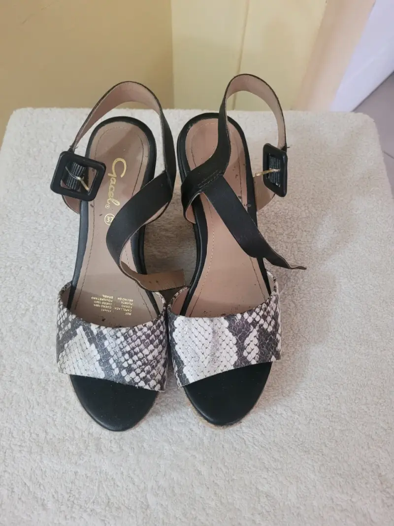 Sandalias piel de serpiente Grace