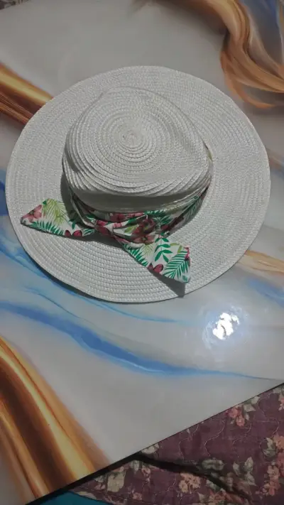 Pantalones y sombrero - miniatura 3