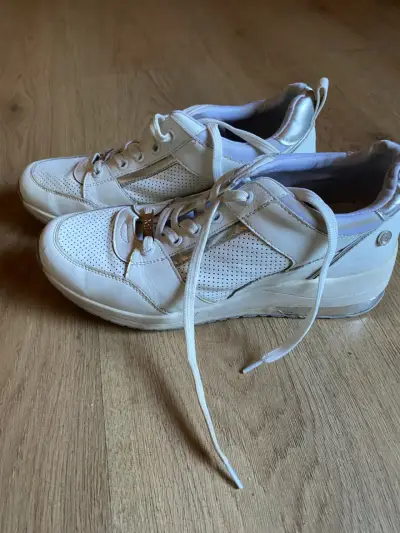 Zapatillas blancas casual Xti - miniatura 2