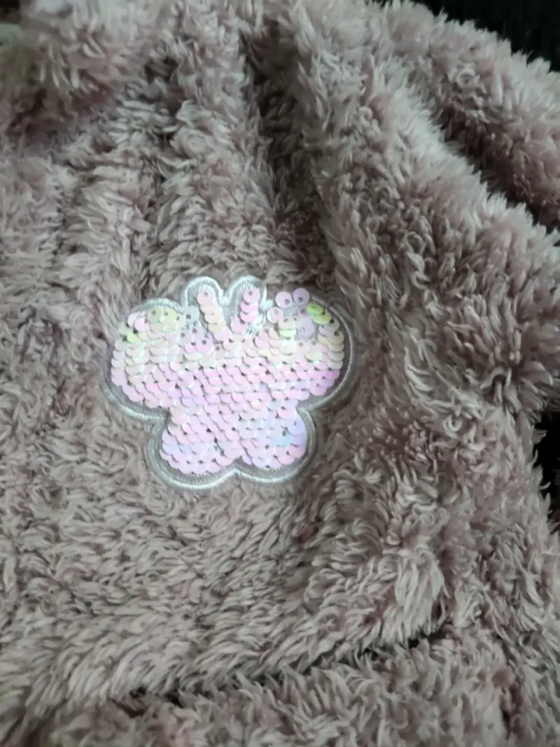 Abrigo rosado de peluche infantil - 4