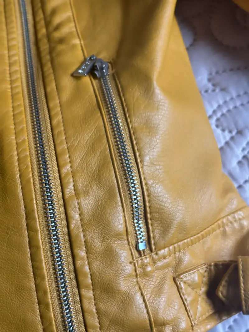 Chaqueta amarilla de cuero sintético - 3