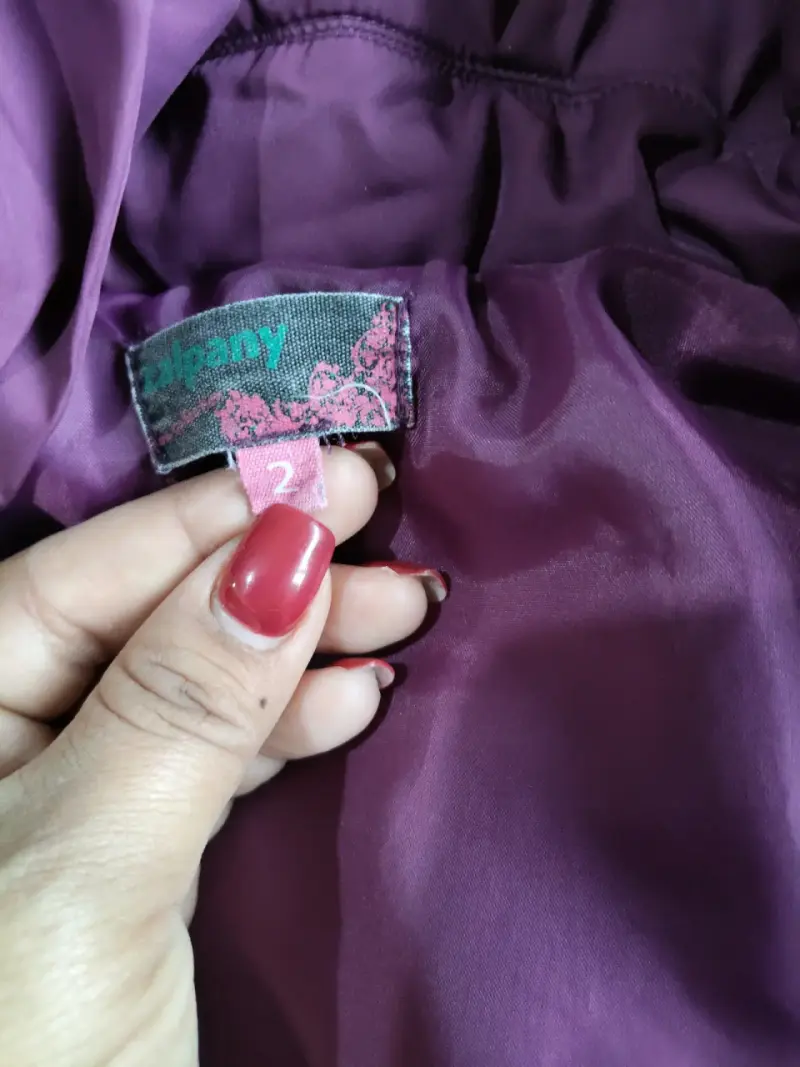 Abrigo morado para niña - 4