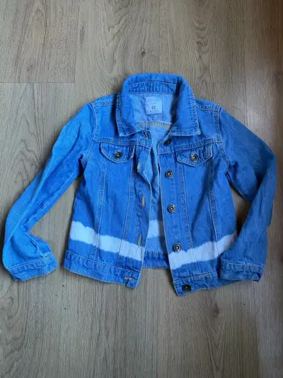 Chaqueta de mezclilla infantil azul - miniatura 3