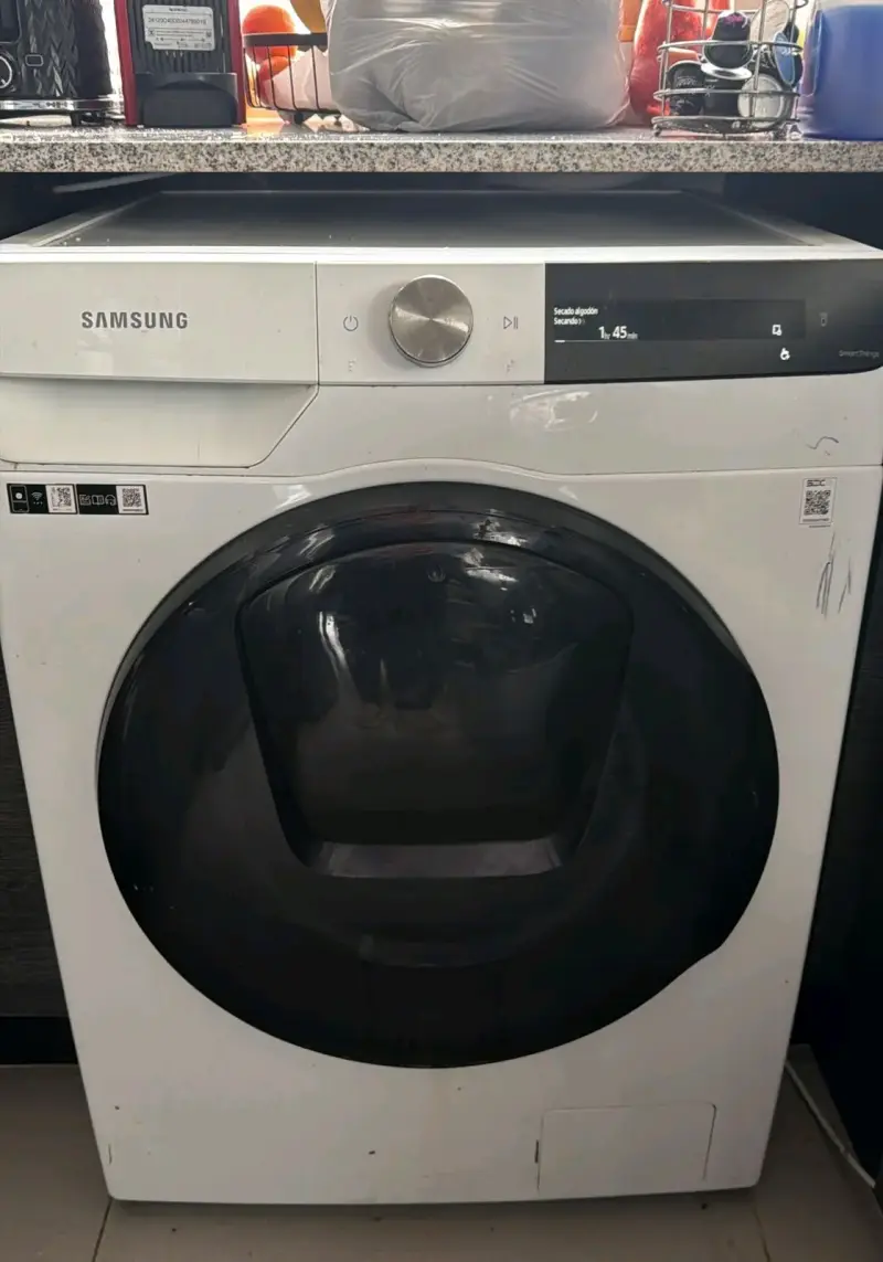 Lavadora secadora Samsung blanca