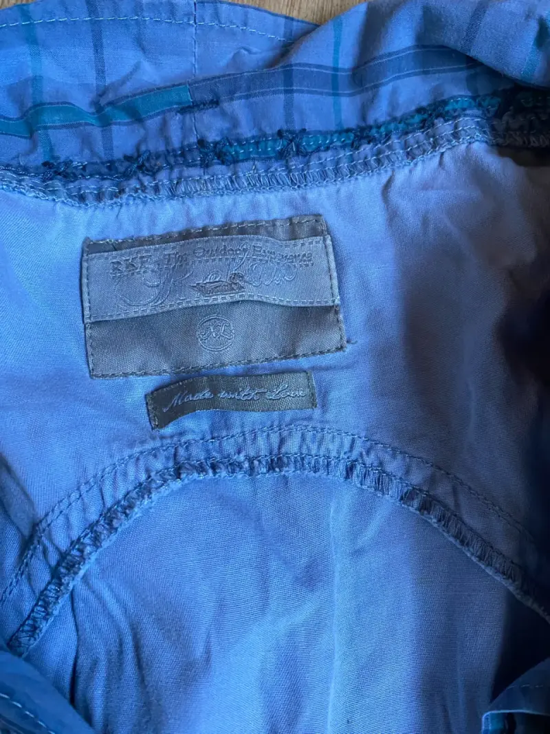 Vestido azul con bordados - 2