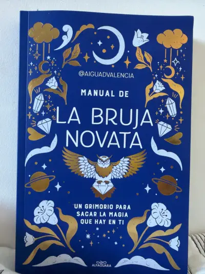Libro Manual de la Bruja Novata - miniatura 1