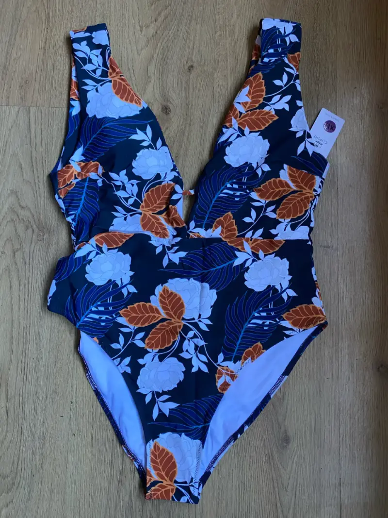 Traje de baño estampado floral