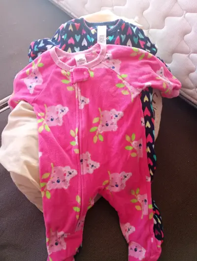 Pijama enterito para bebé - miniatura 1