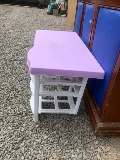 Mesa escritorio infantil plástica lila - miniatura 2