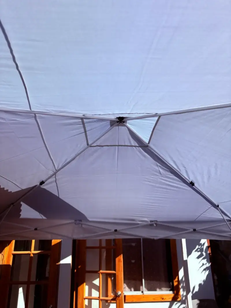 Carpa plegable con estructura metálica - 2