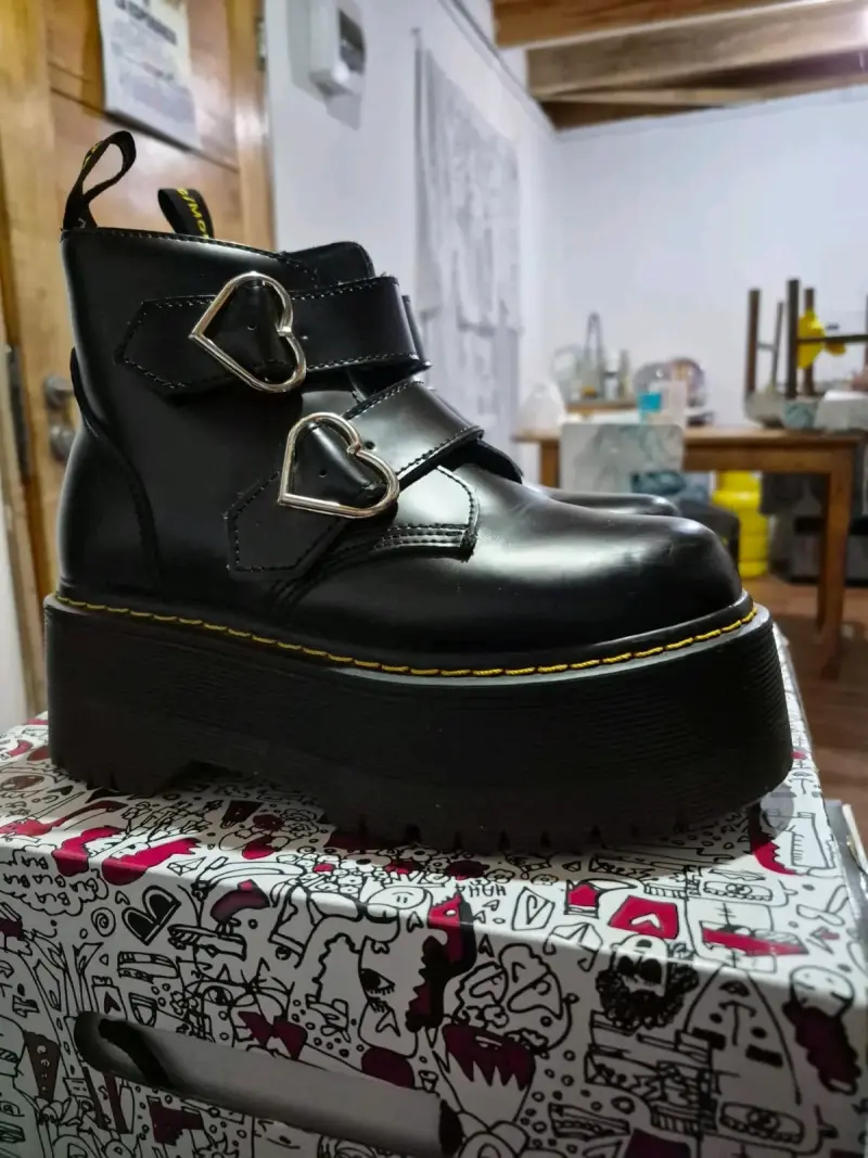 Botines  negras con plataforma - 2