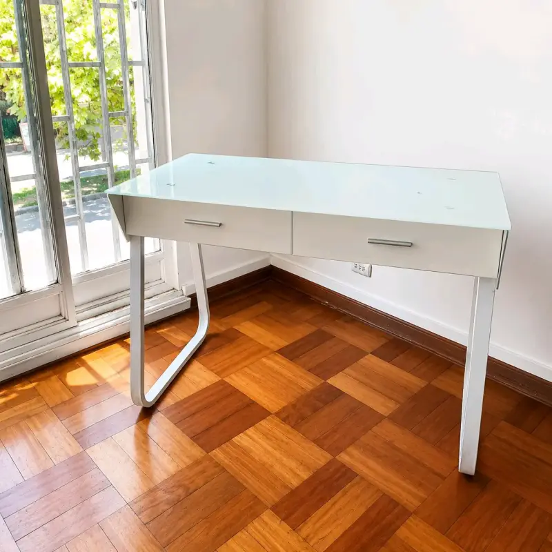 Escritorio moderno minimalista