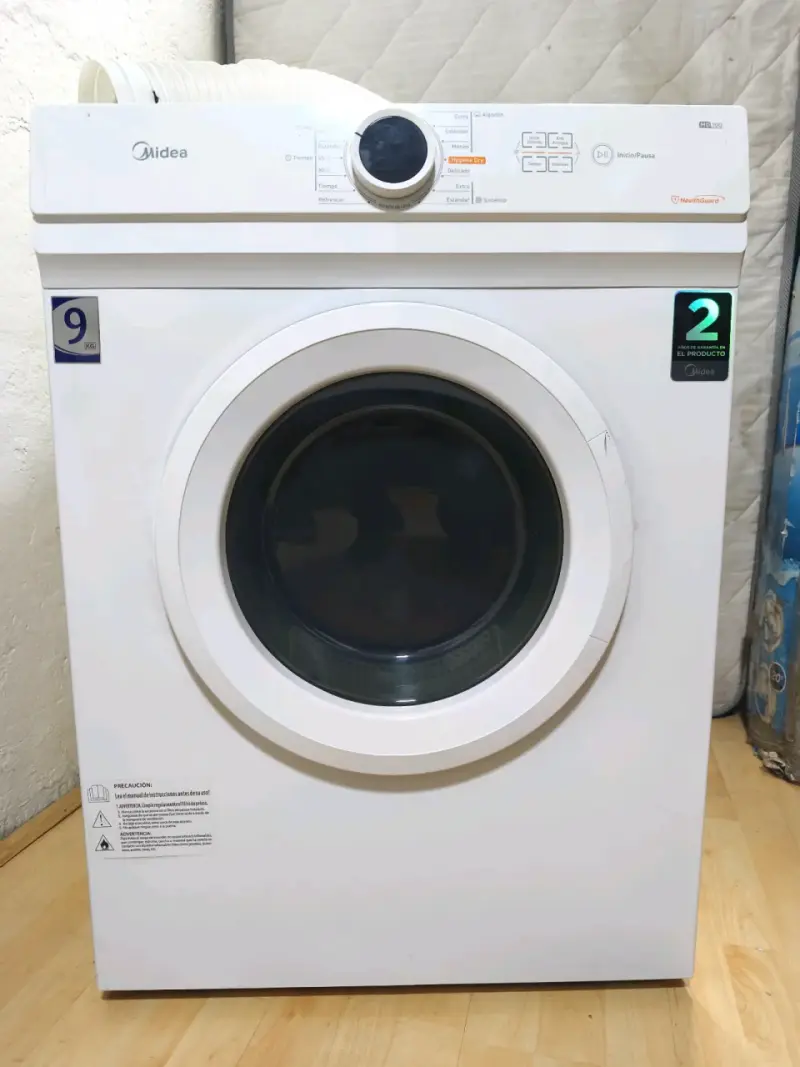 Secadora Midea 9kg en buen estado - 1