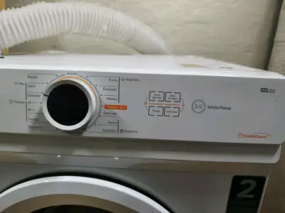 Secadora Midea 9kg en buen estado - miniatura 3