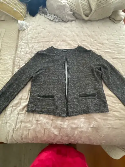 Chaqueta gris de mujer - miniatura 1