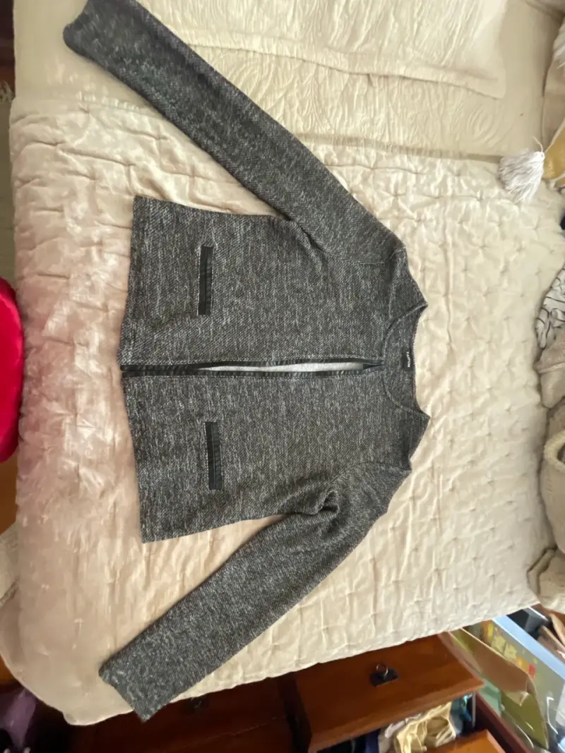 Chaqueta gris de mujer - 2